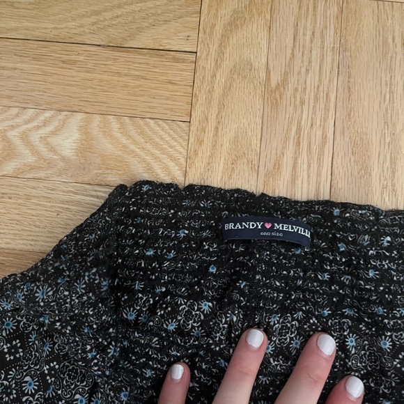 Brandy Melville Patterned Wide Leg Pants - Picture 3 of 3